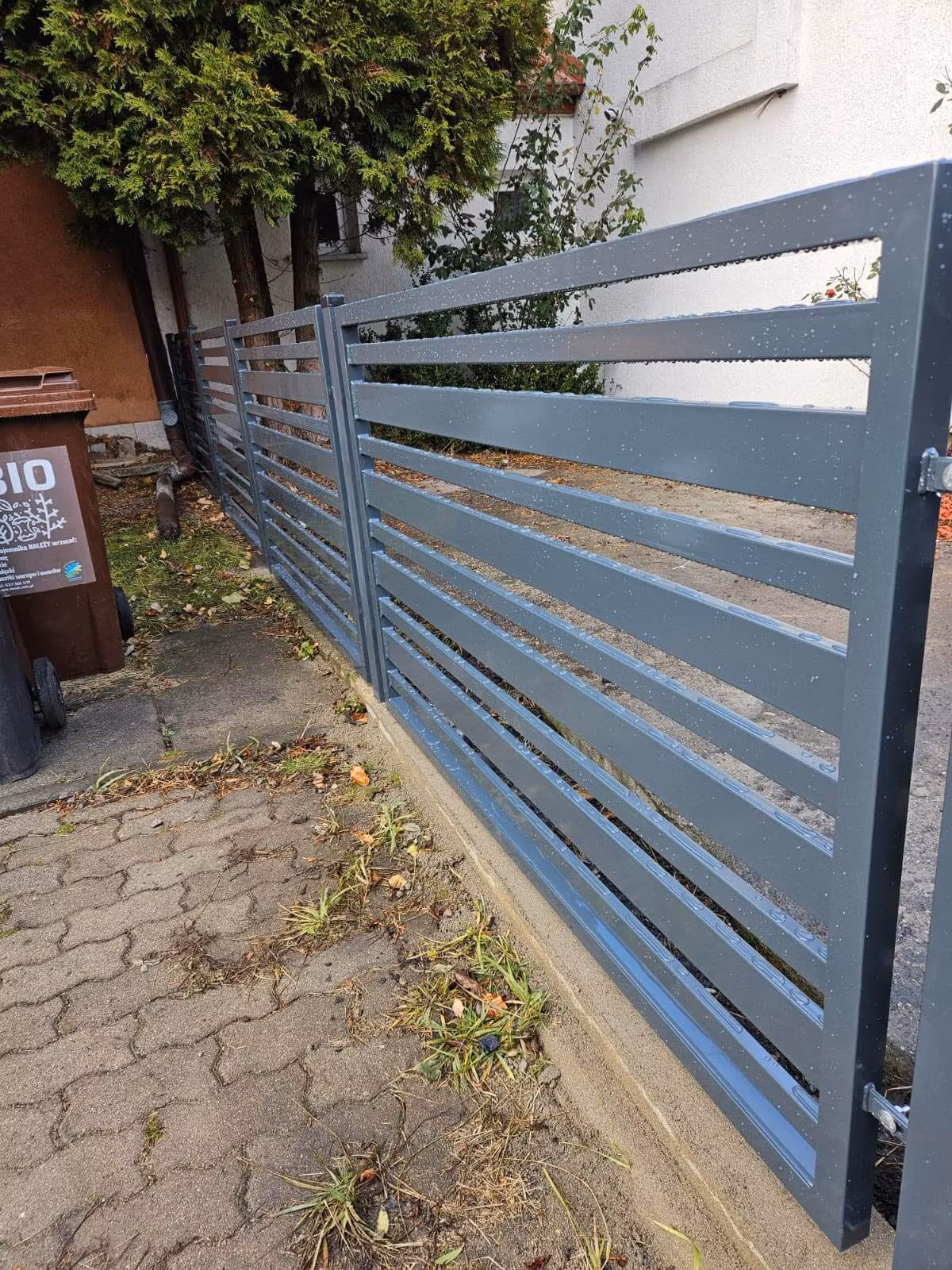 Nowoczesne ogrodzenie kudowa 01