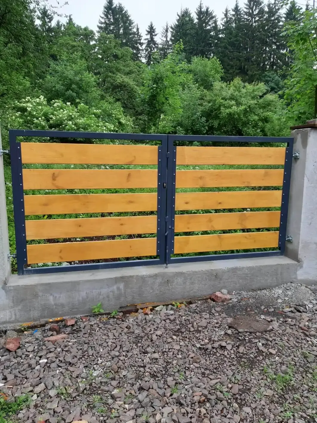 Ogrodzenie drewniano betonowe posesji Walbrzych 03