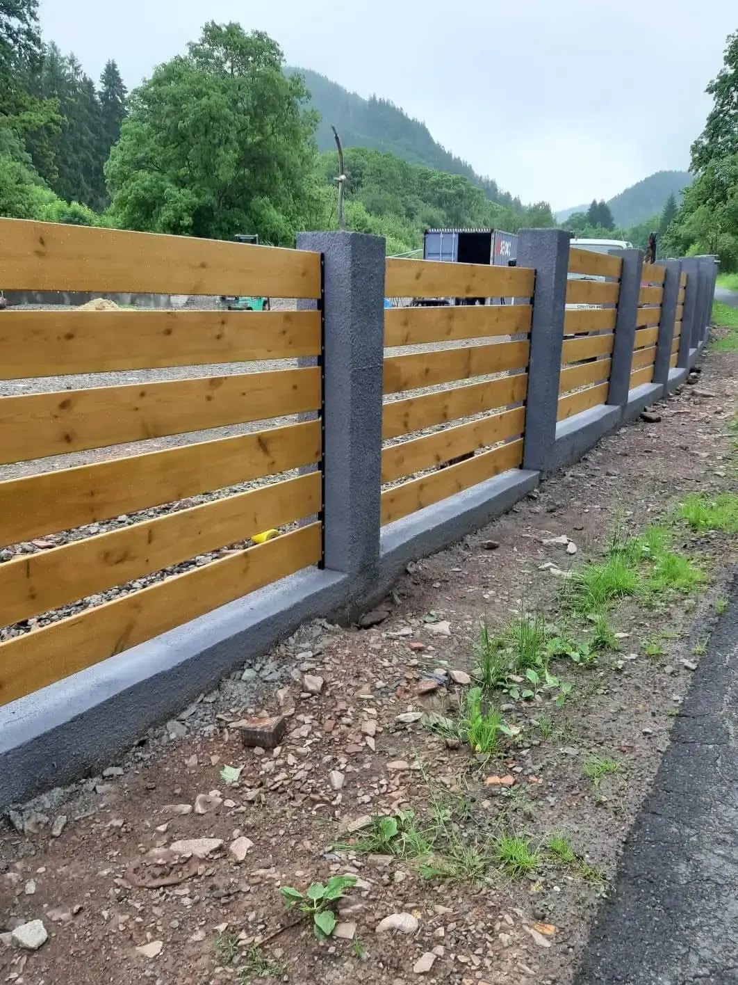 Ogrodzenie drewniano betonowe posesji Walbrzych 04