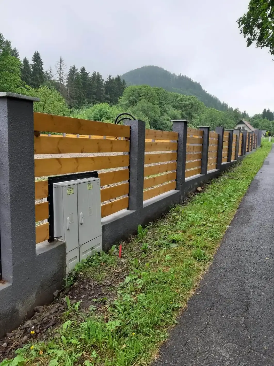 Ogrodzenie drewniano betonowe posesji Walbrzych 05