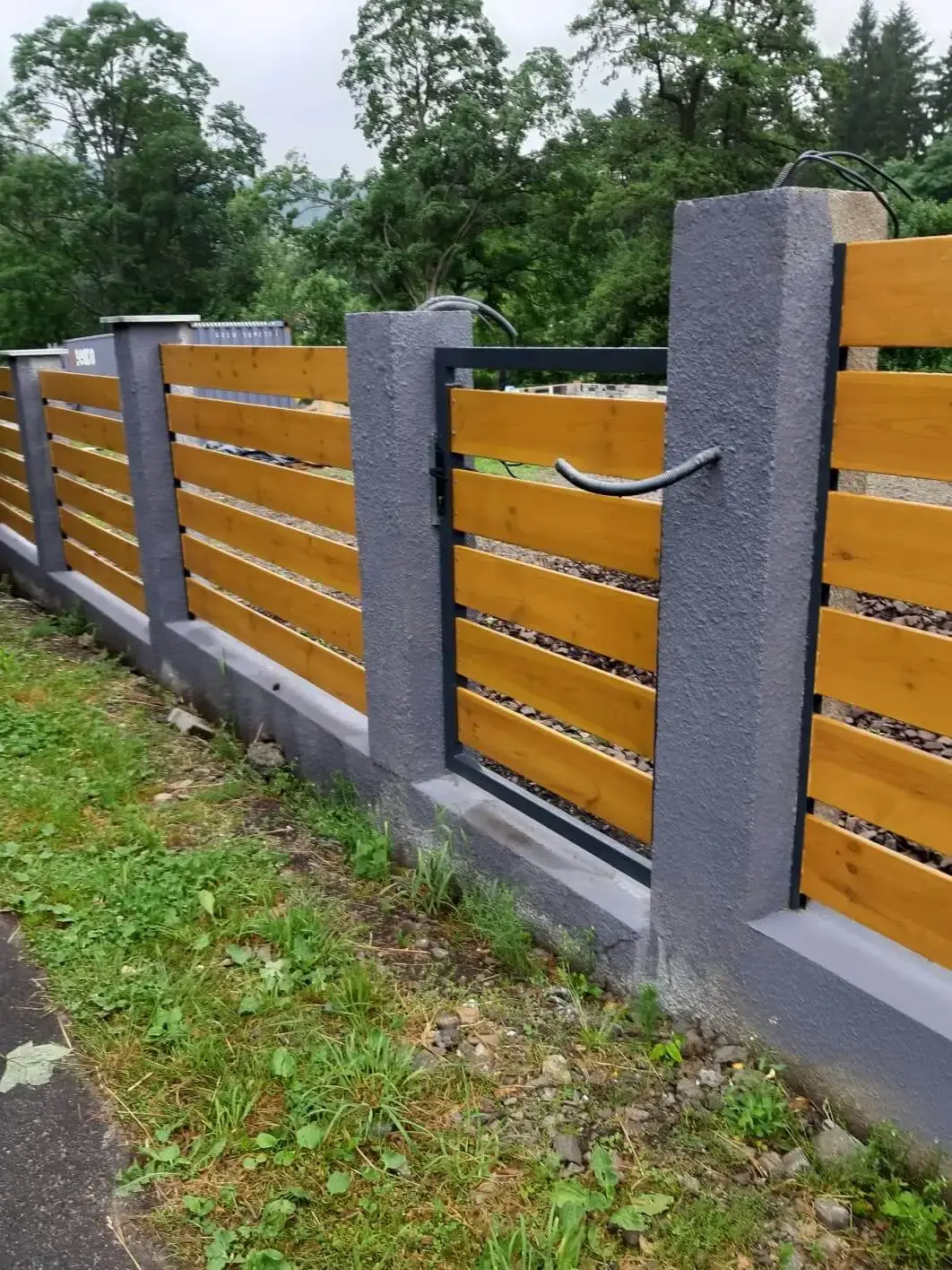 Ogrodzenie drewniano betonowe posesji Walbrzych 06