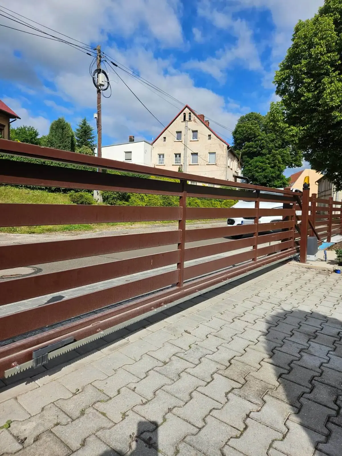 Ogrodzenie z brama przesuwna na automatyce Chelmsko Slaskie 02