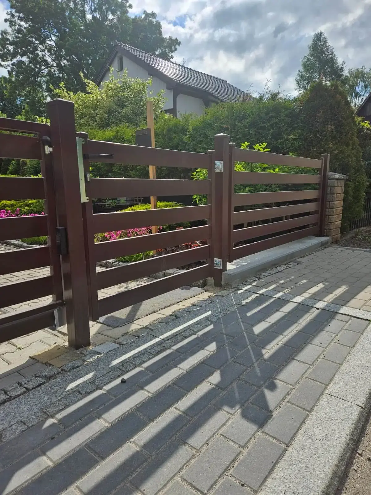 Ogrodzenie z brama przesuwna na automatyce Chelmsko Slaskie 09