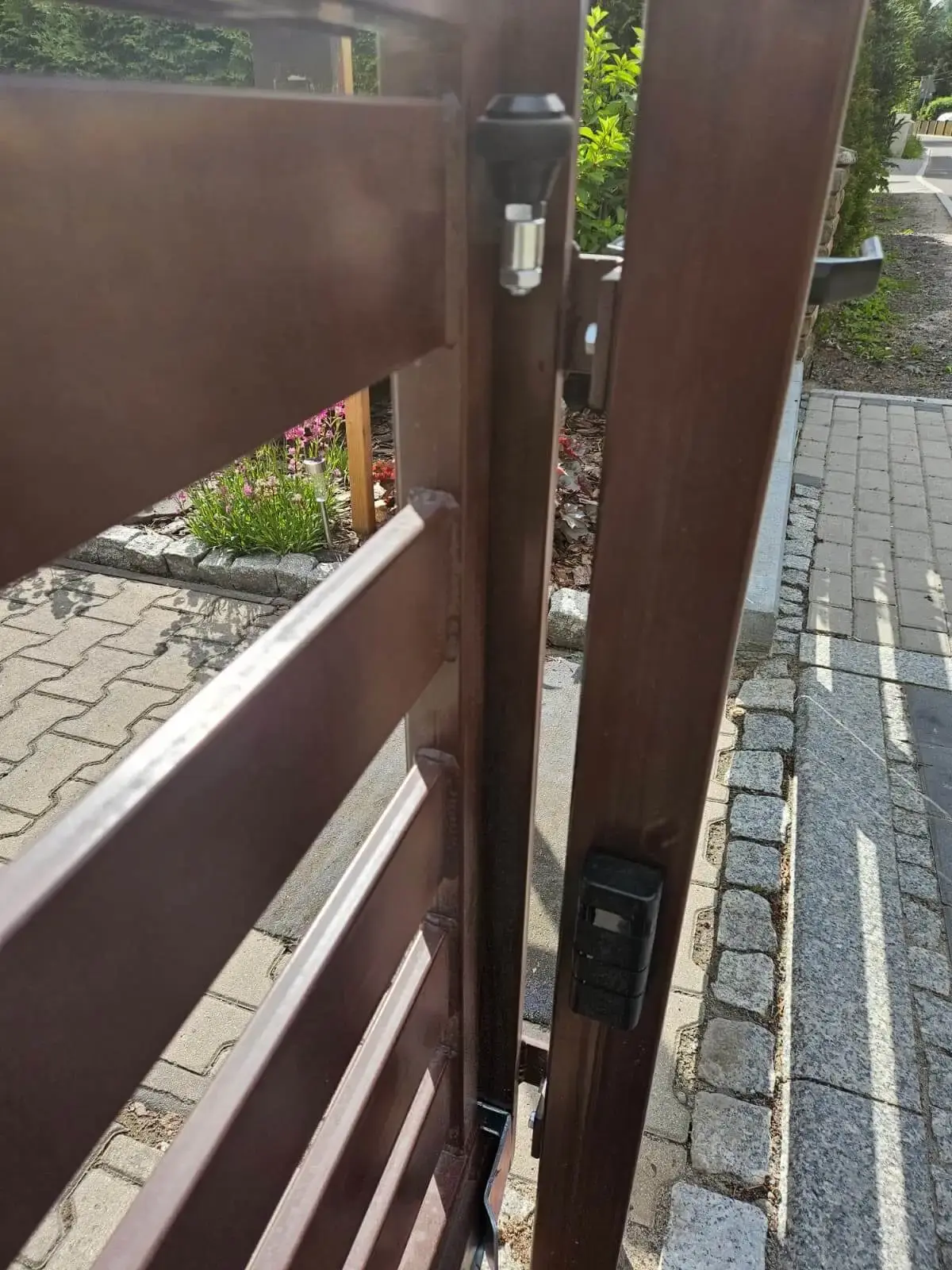 Ogrodzenie z brama przesuwna na automatyce Chelmsko Slaskie 12