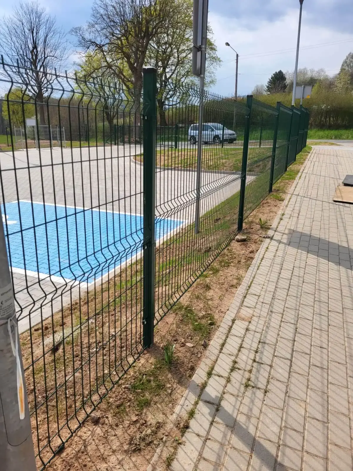 Ogrodzenie z paneli 3D z automatyczna brama Mieroszow 07