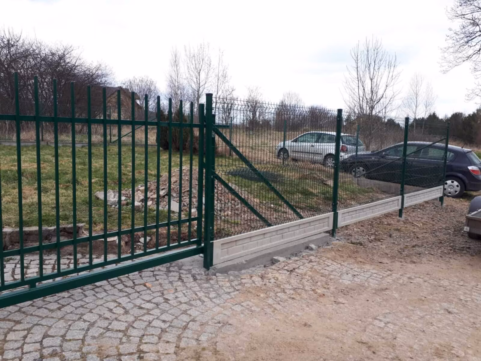 Brama przesuwna i ogrodzenie panelowe kamienna gora 02